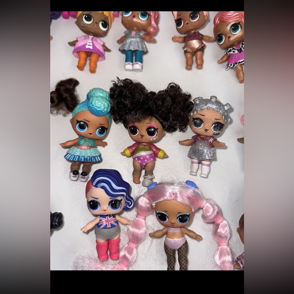 Lot 2088 ❤️ LOL Surprise dolls and accessories 48 total in lot - Picture 10 of 11